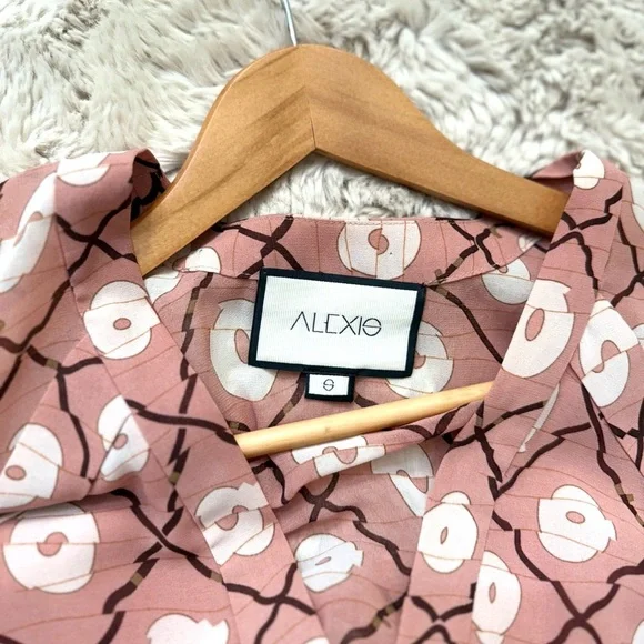 Revolve ALEXIS VENLA PINK MEDALLION HANDKERCHIEF HEM MIDI BOHO DRESS S - Picture 9 of 15